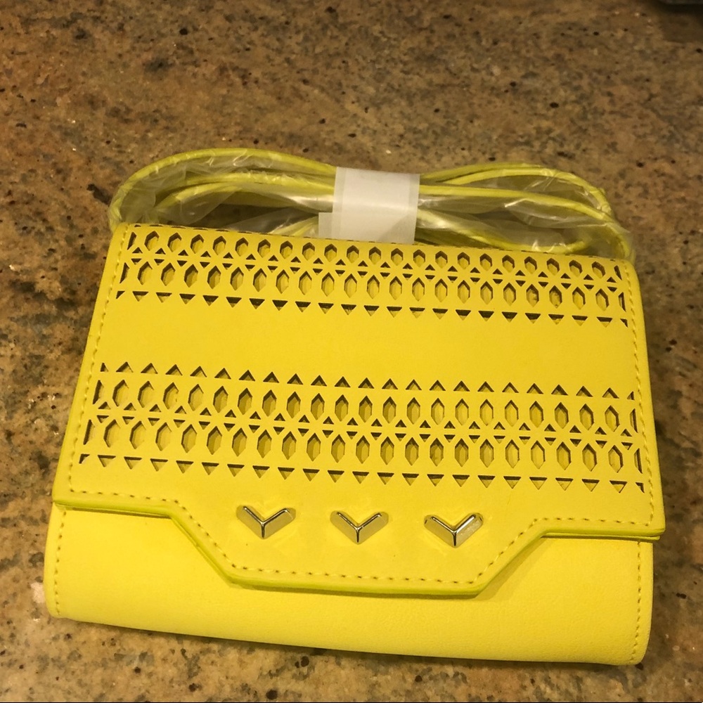 Stella & Dot Hudson Crossbody